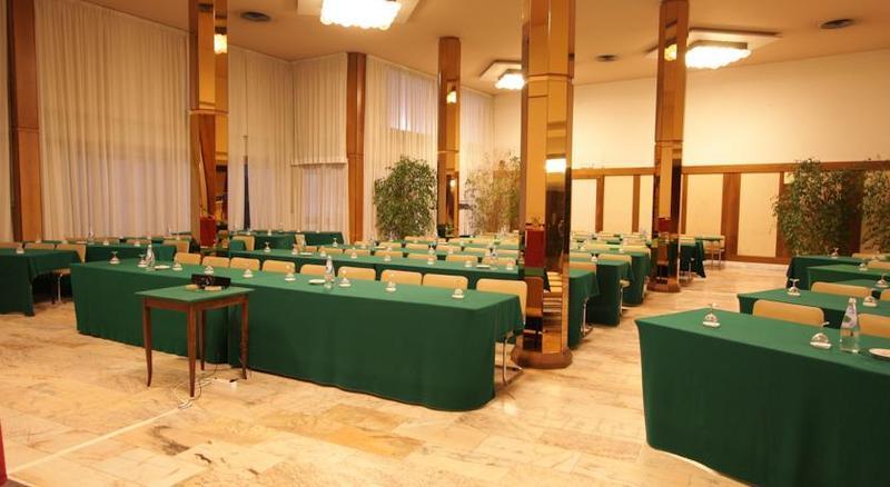 Grand Hotel Golf Tirrenia Extérieur photo