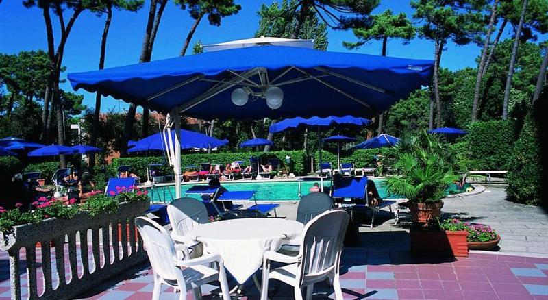 Grand Hotel Golf Tirrenia Extérieur photo
