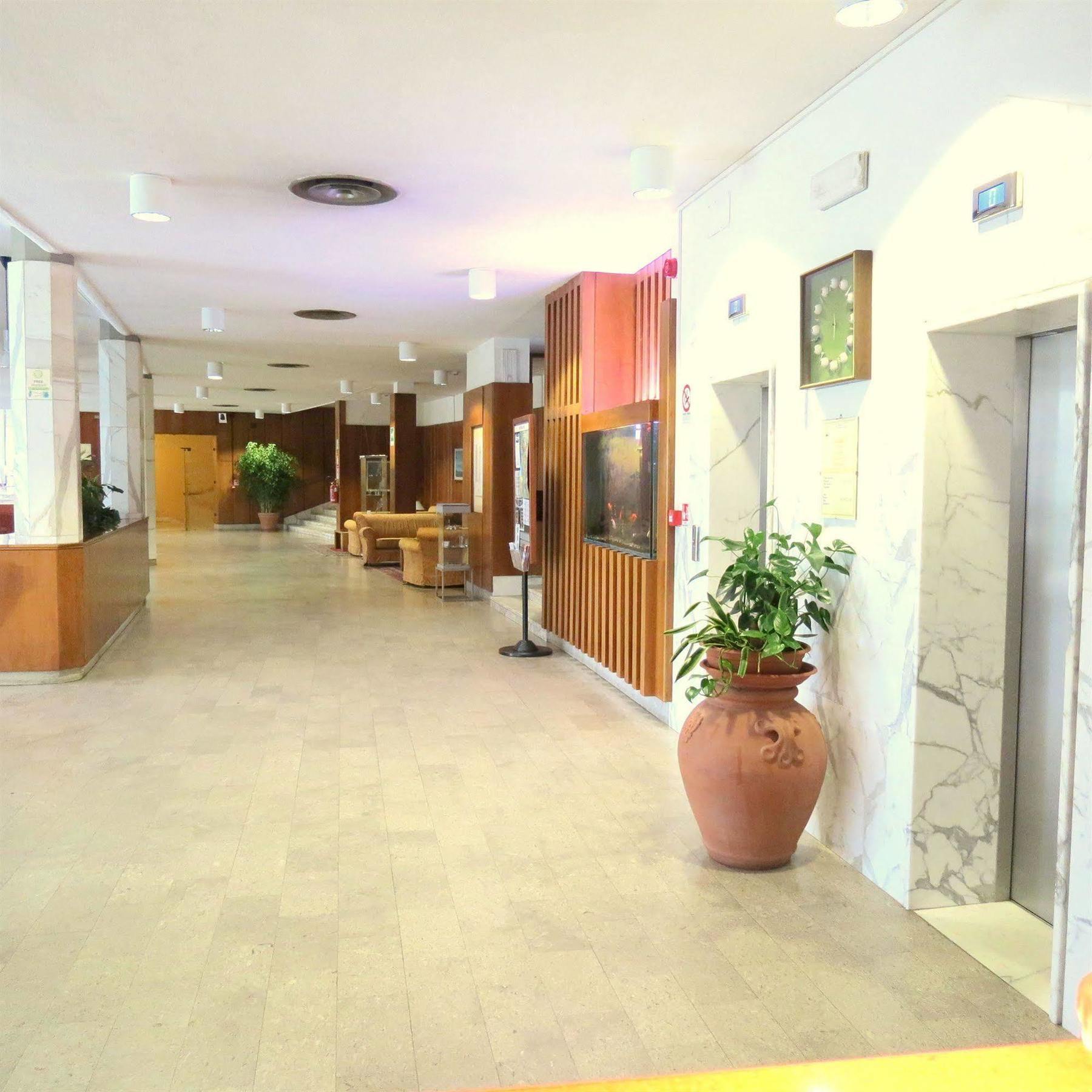Grand Hotel Golf Tirrenia Extérieur photo