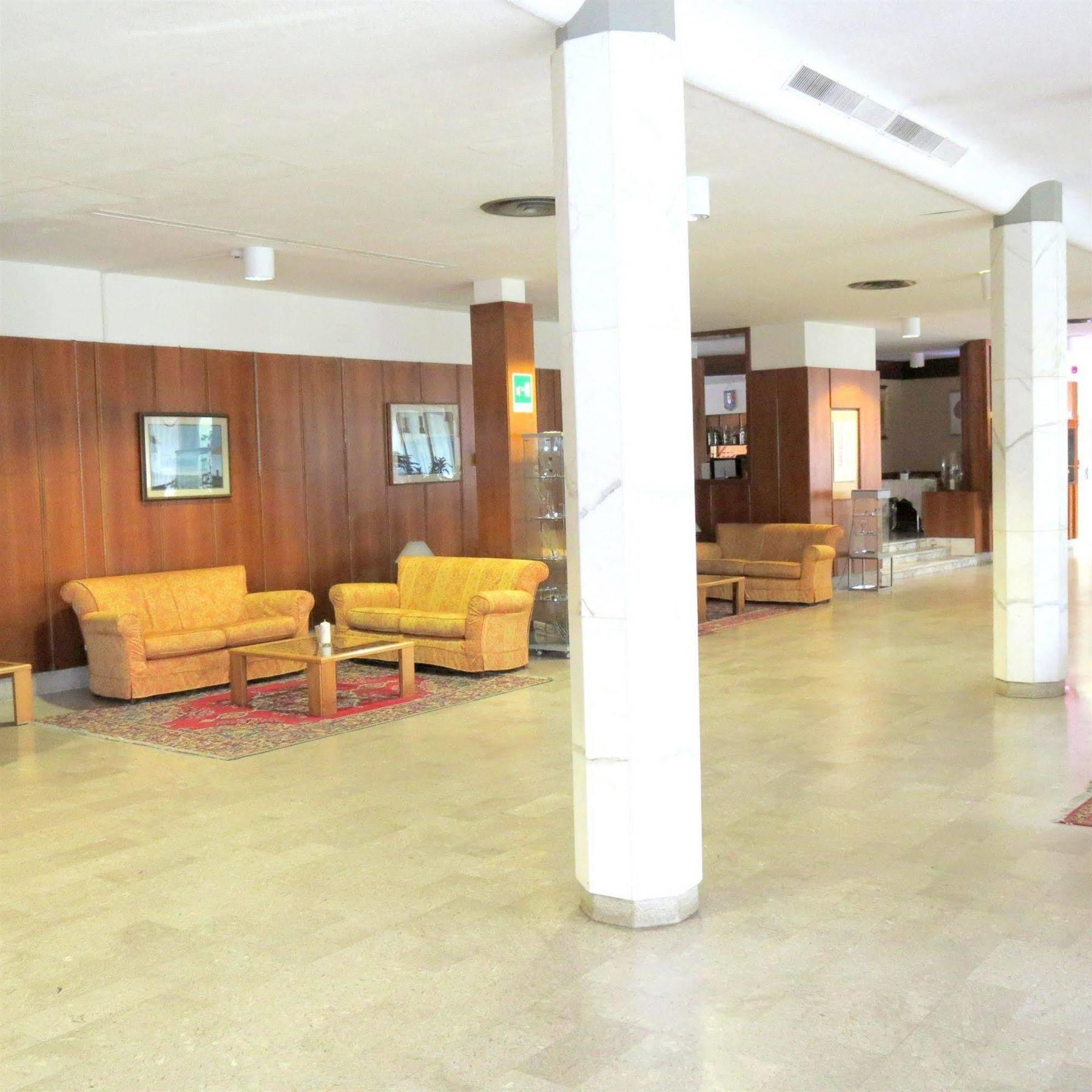 Grand Hotel Golf Tirrenia Extérieur photo