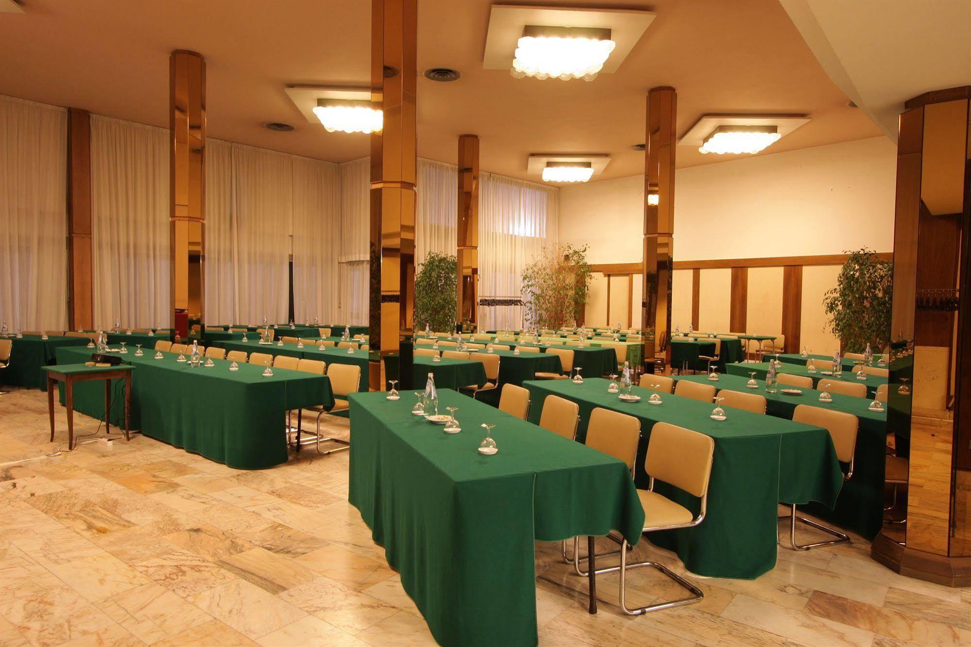 Grand Hotel Golf Tirrenia Extérieur photo
