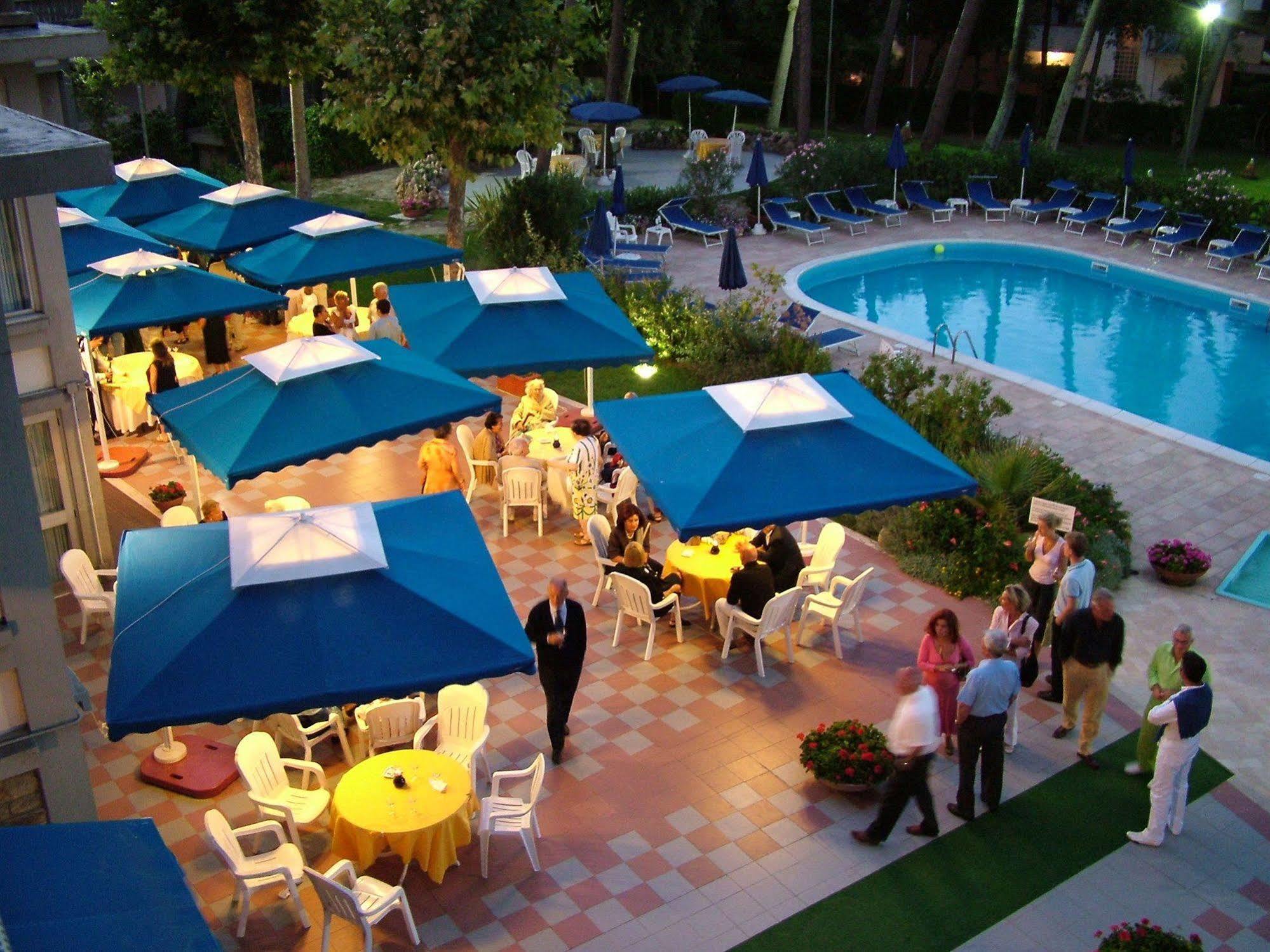 Grand Hotel Golf Tirrenia Extérieur photo